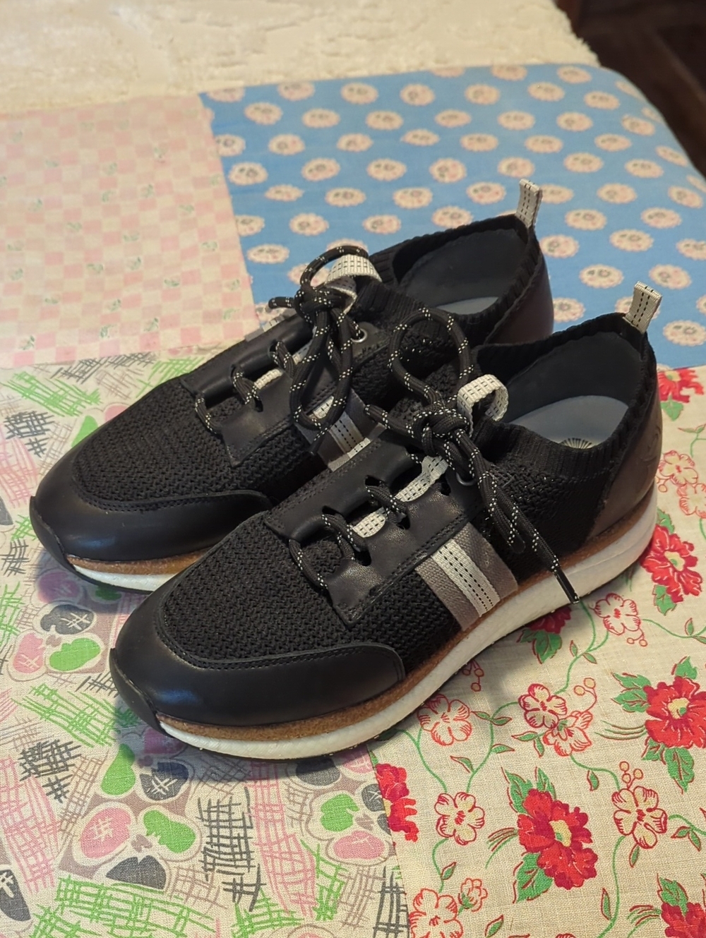 Women's otbt Speed Sneaker In Black.  Size 8